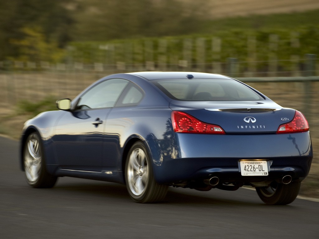 Infiniti G Coupe photo 11