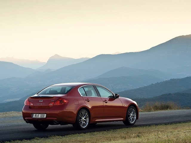Infiniti G Sedan Foto 28