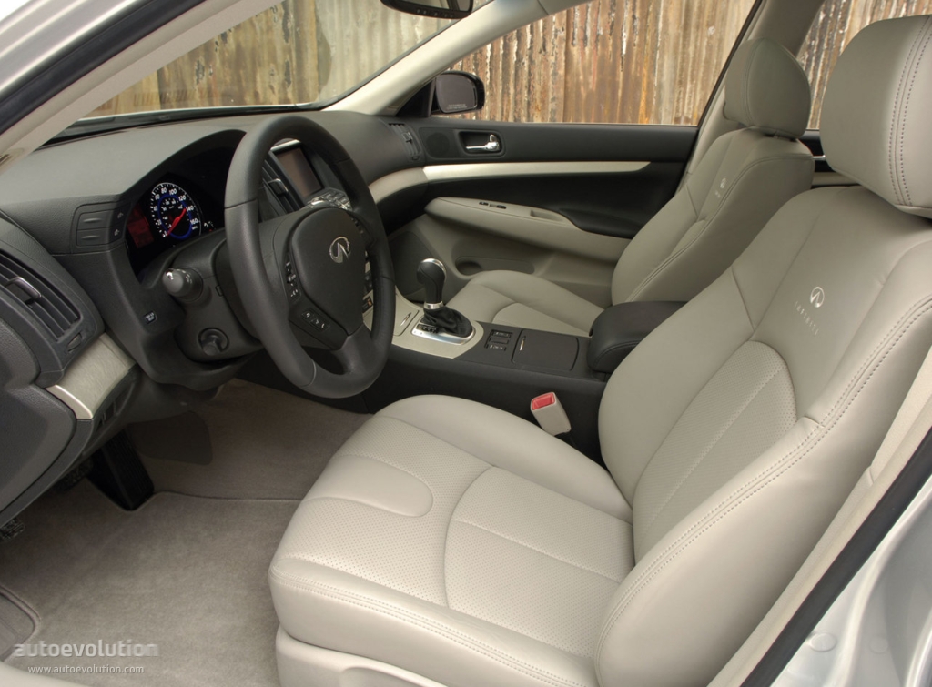 Infiniti G35 photo 7