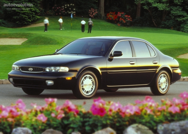 Infiniti J foto 1