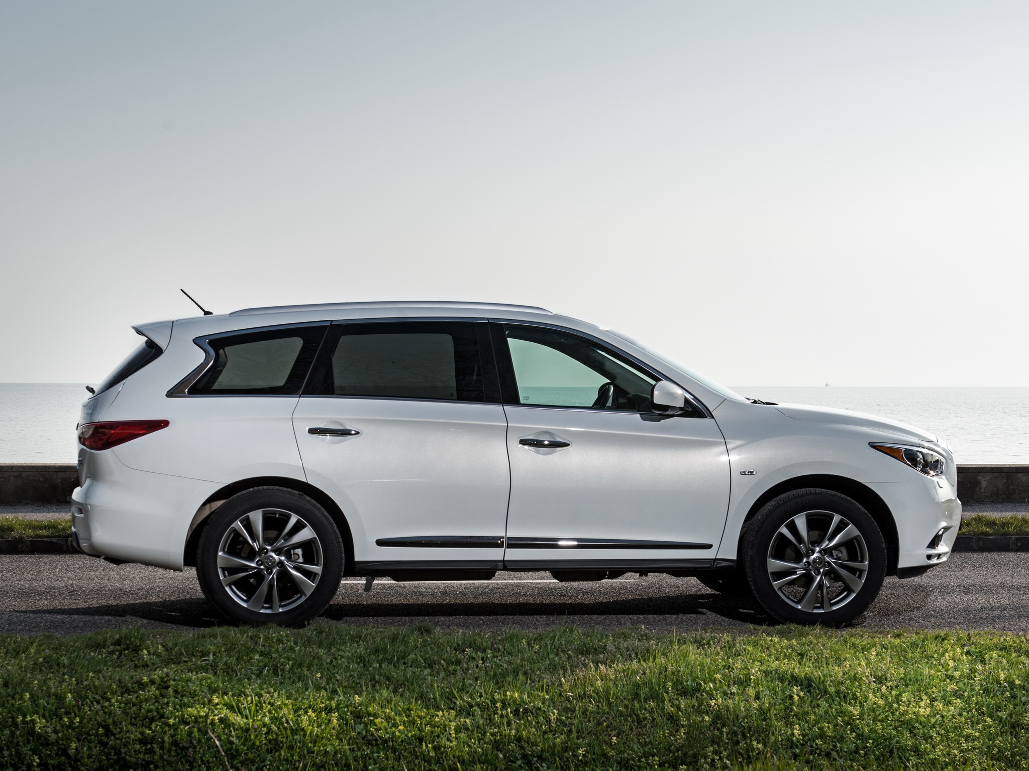 Infiniti Jx photo 22