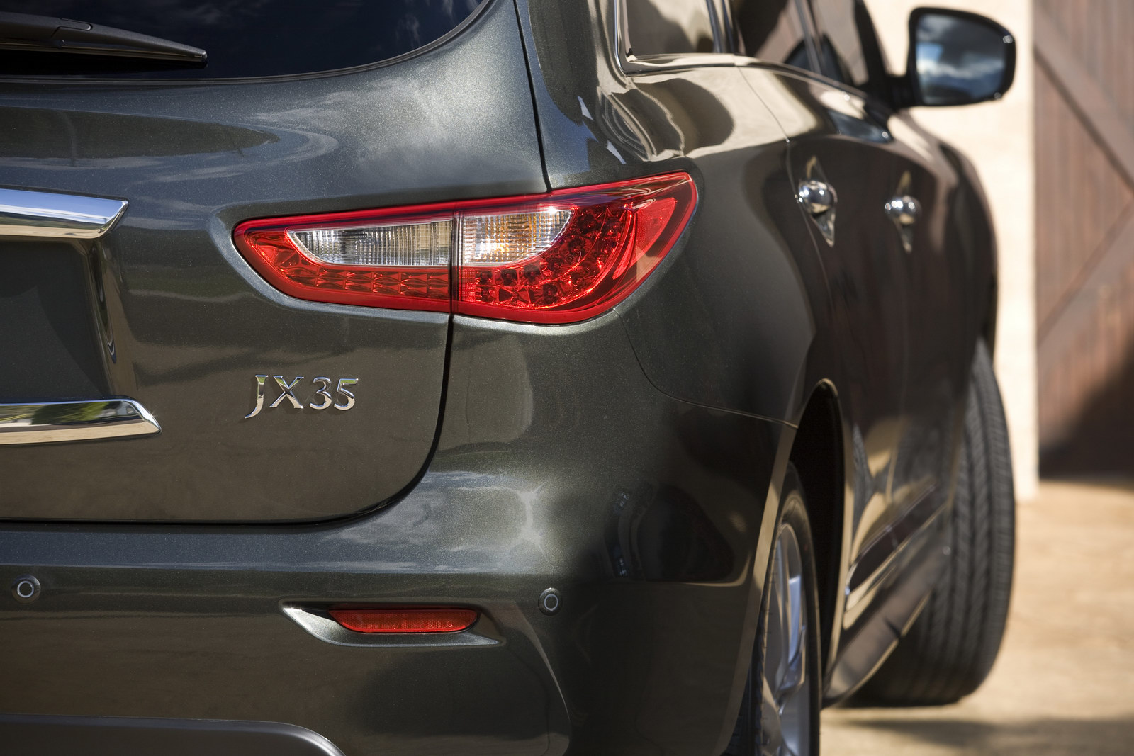 Infiniti Jx photo 2