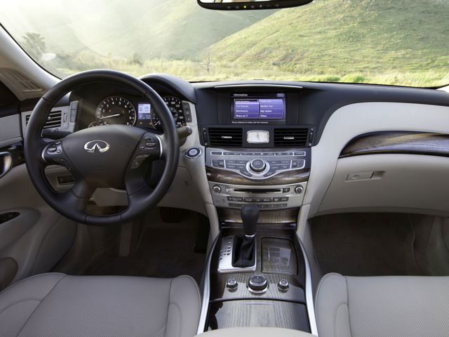Infiniti M Sedan Foto 85