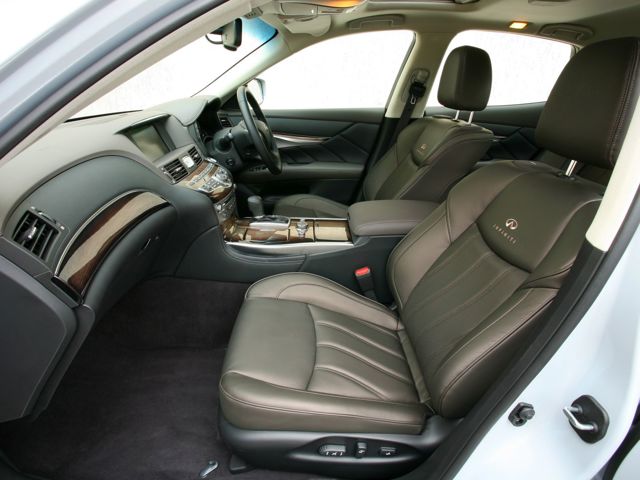 Infiniti M Sedan Foto 90