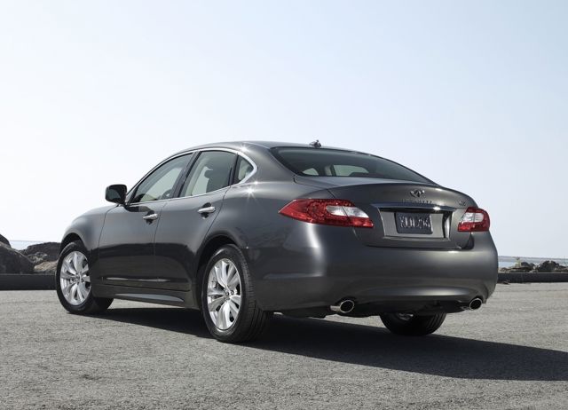 Infiniti M Sedan Foto 37