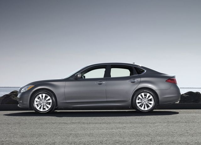 Infiniti M Sedan Foto 39