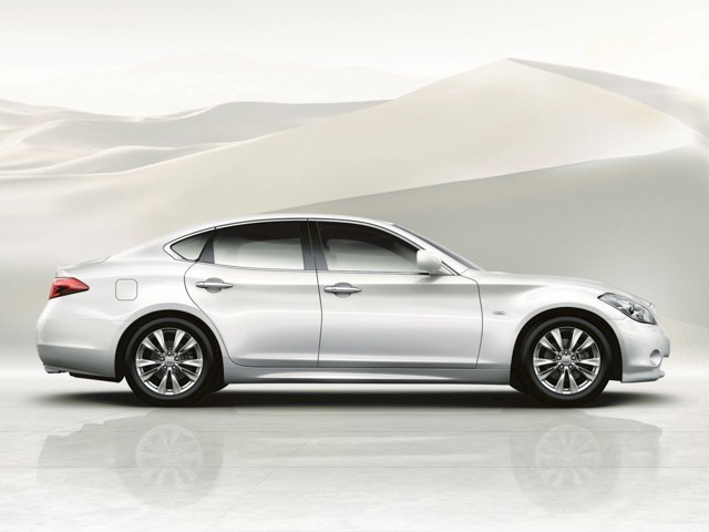 Infiniti M Sedan Foto 45