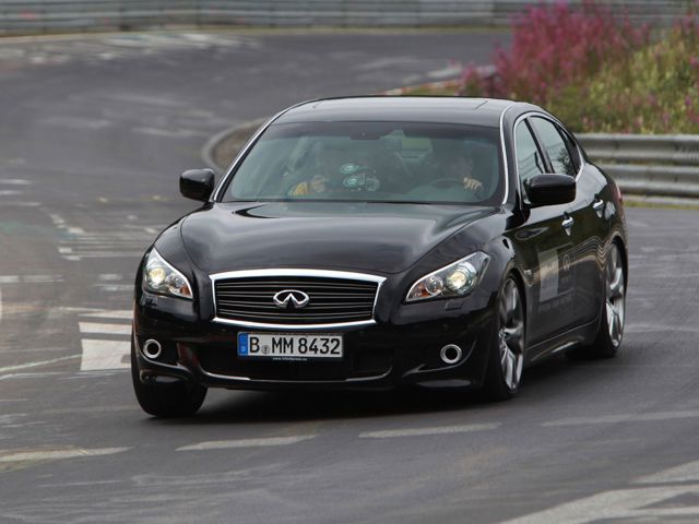 Infiniti M Sedan Foto 46