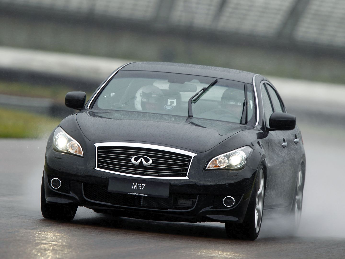 Infiniti M Sedan photo 47