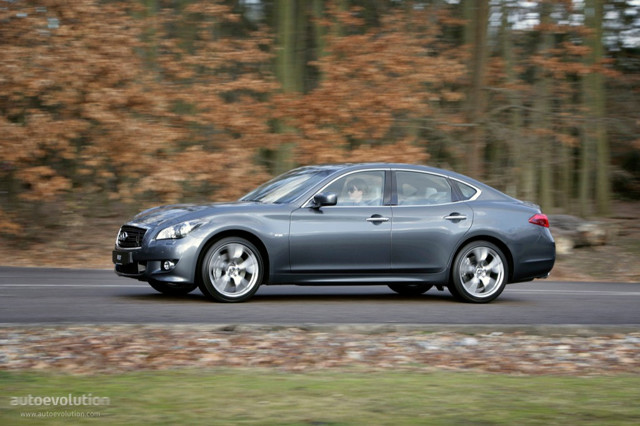 Infiniti M Sedan Foto 14