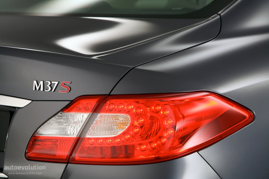 Infiniti M Sedan photo 17
