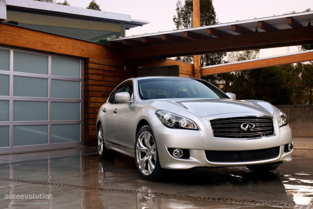 Infiniti M Sedan Foto 22