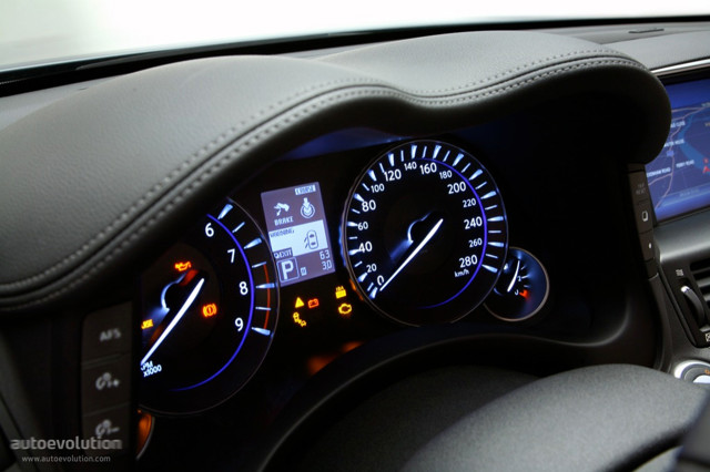 Infiniti M Sedan Foto 55