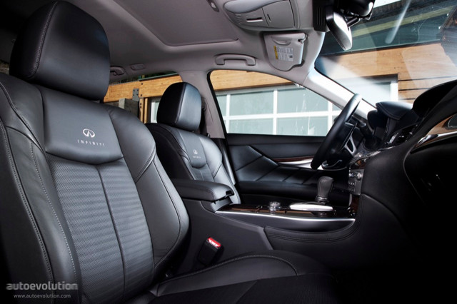 Infiniti M Sedan Foto 62