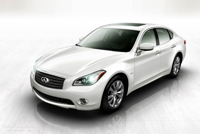 Infiniti M Sedan Foto 4