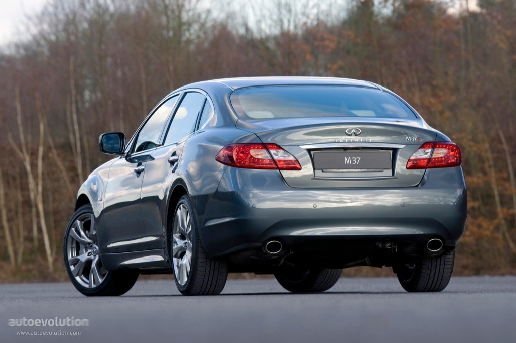 Infiniti M Sedan photo 7