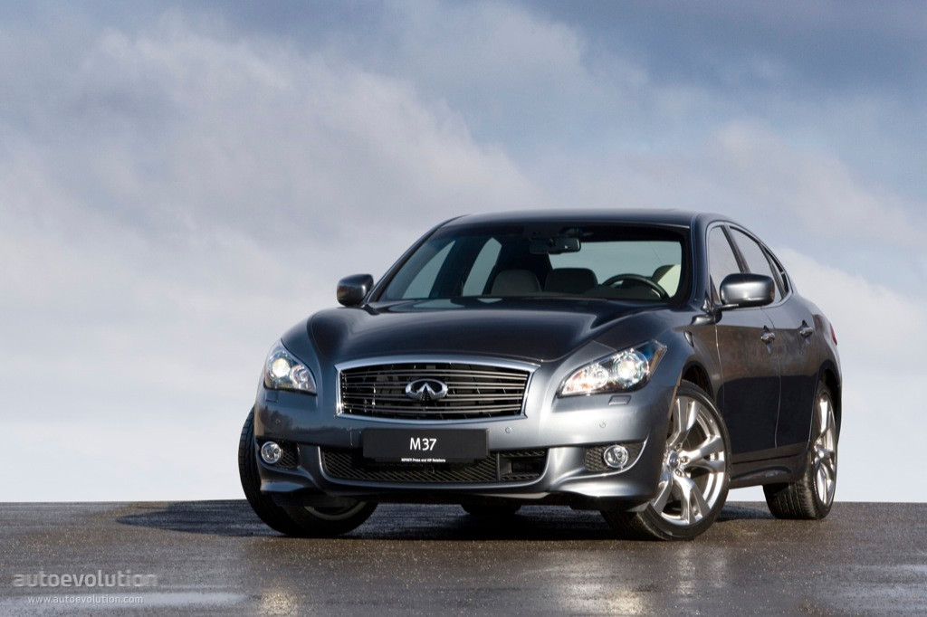 Infiniti M Sedan photo 9