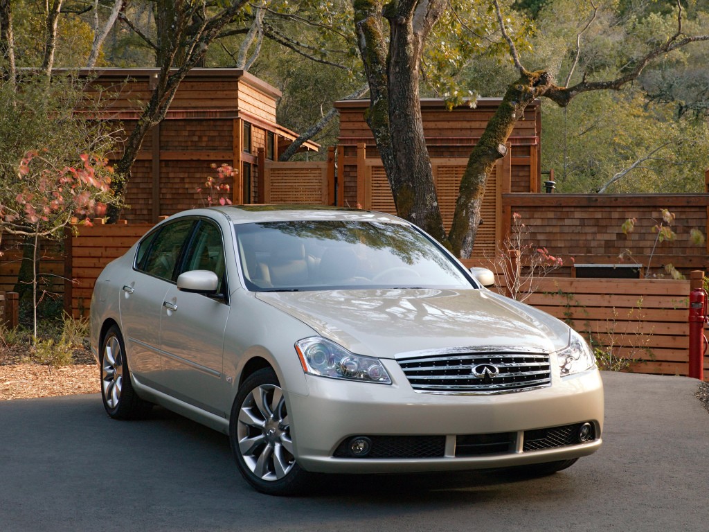 Infiniti M Sedan photo 10