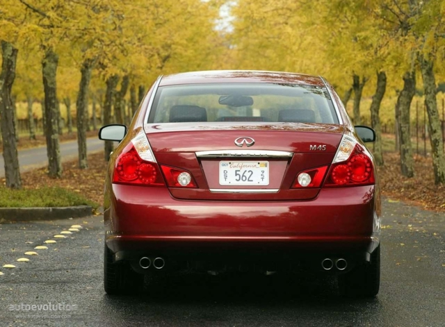 Infiniti M Sedan Foto 6