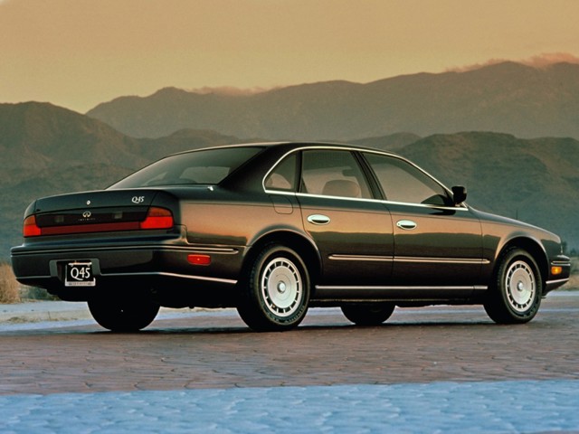 Infiniti Q photo 5