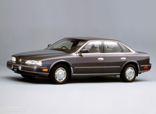 Infiniti Q photo 1