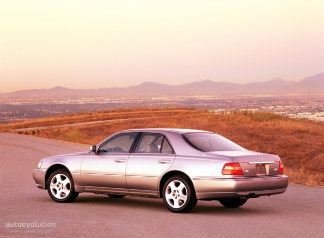 Infiniti Q photo 6