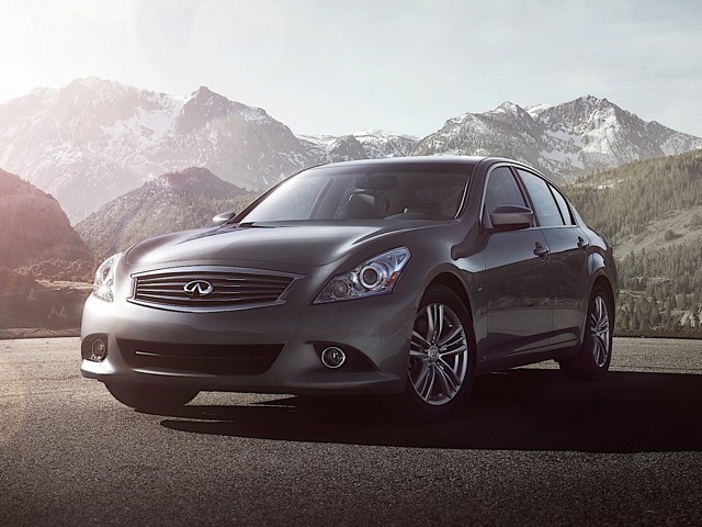 Infiniti Q40 foto 2