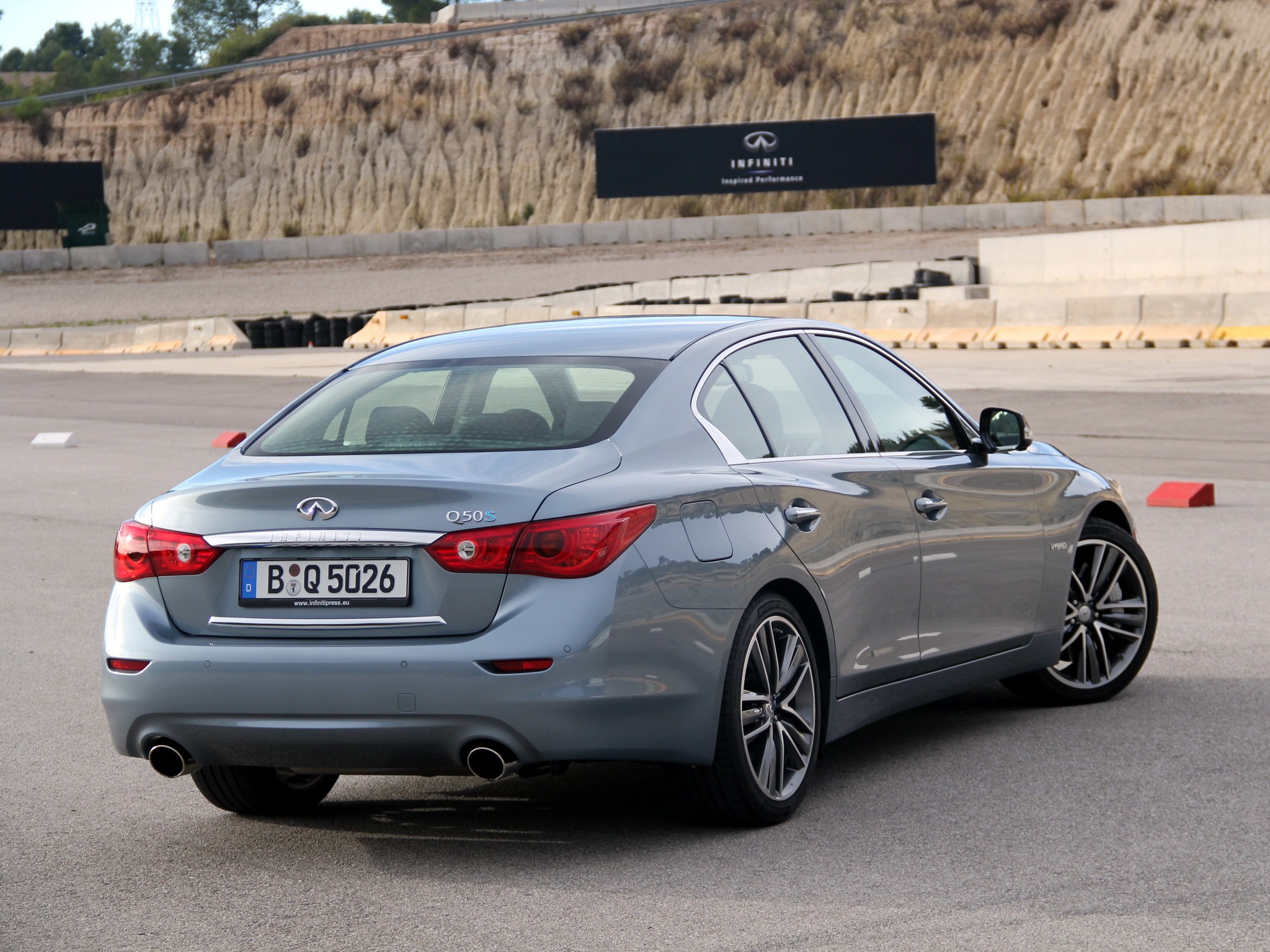 Infiniti Q50 photo 83
