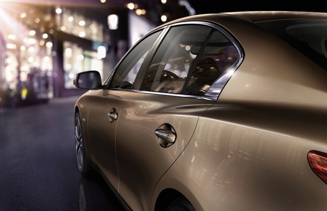 Infiniti Q50 photo 10