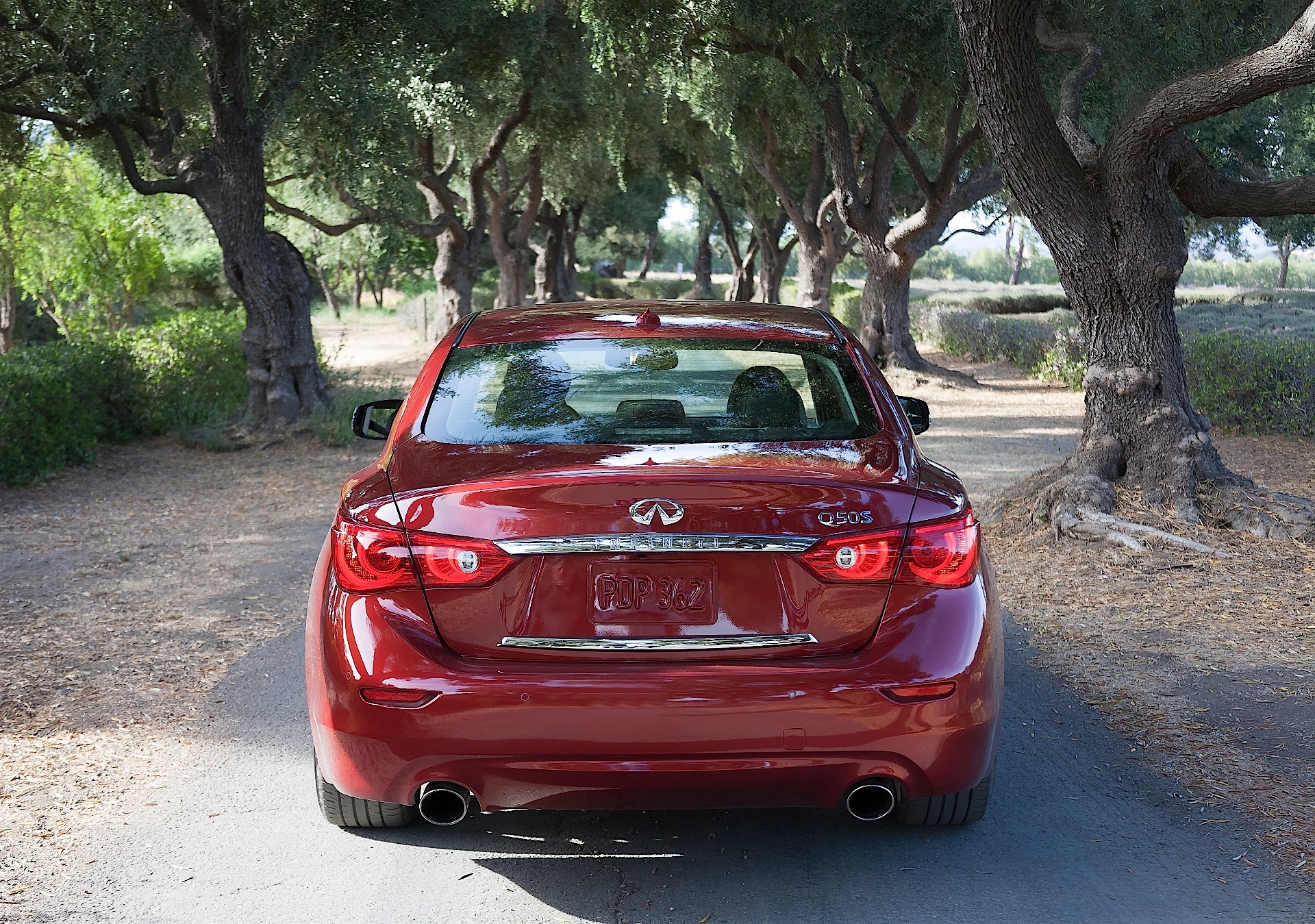 Infiniti Q50 photo 27