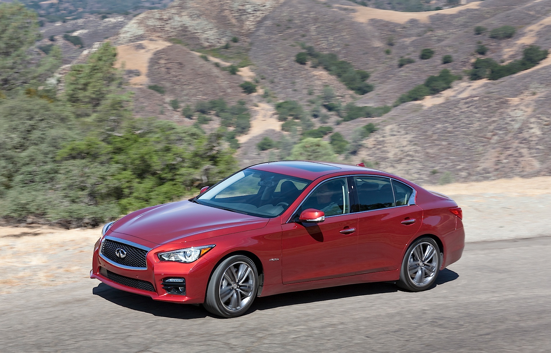 Infiniti Q50 photo 33