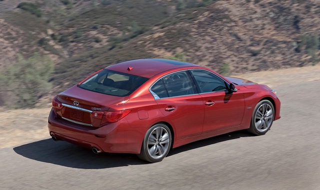 Infiniti Q50 photo 35