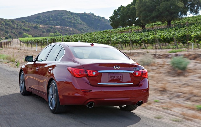 Infiniti Q50 photo 47