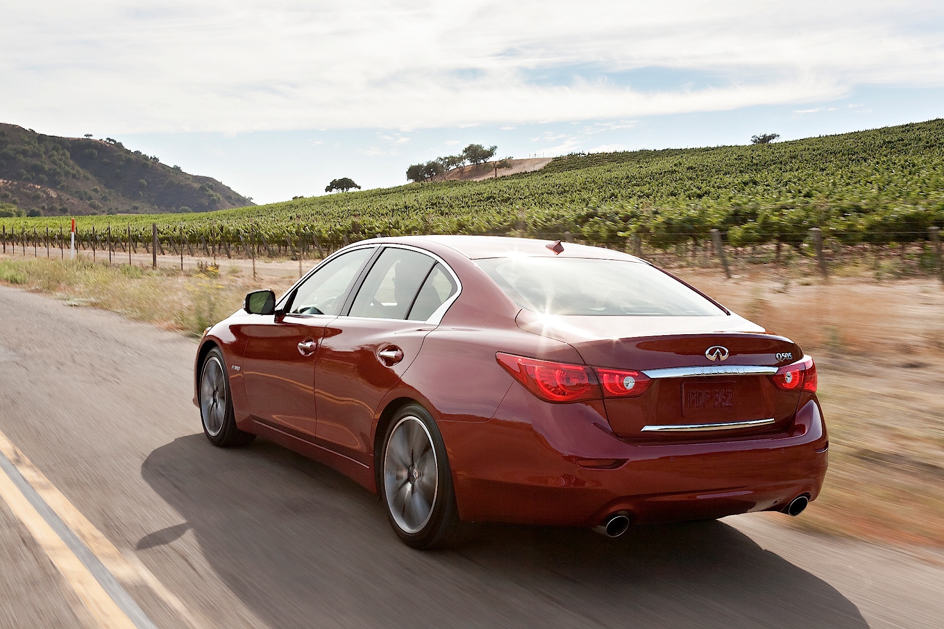 Infiniti Q50 photo 48