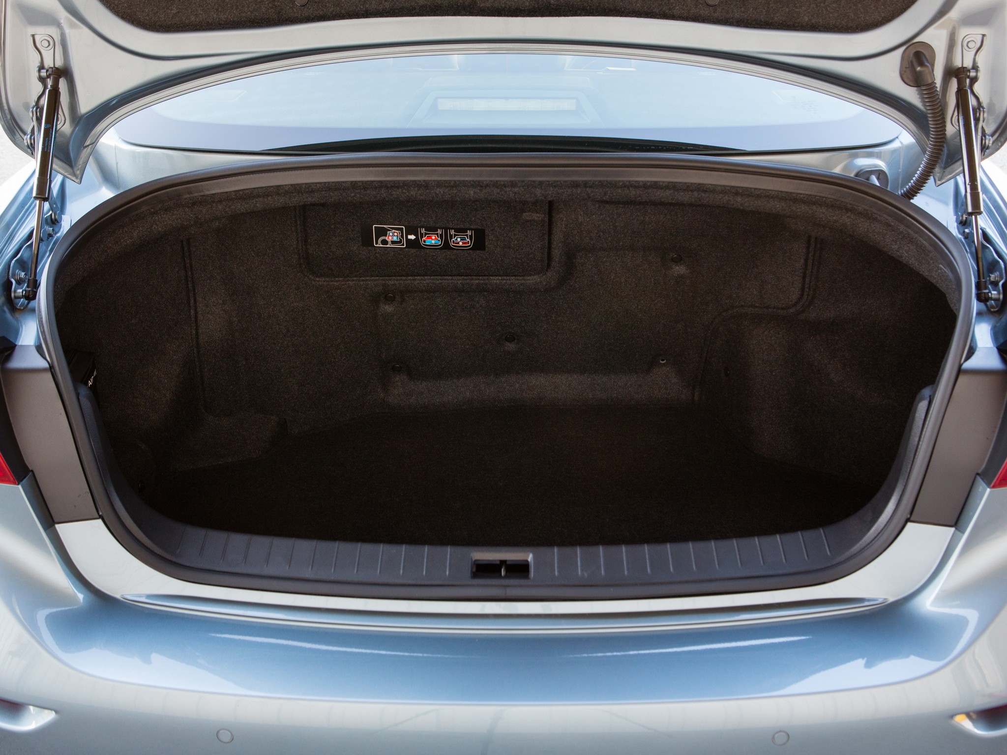 Infiniti Q50 photo 98