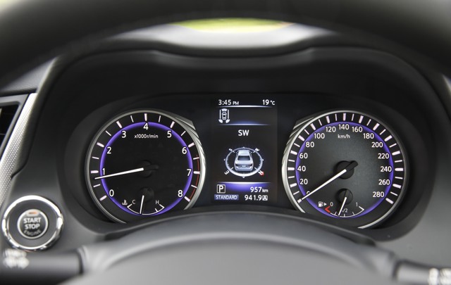Infiniti Q50 photo 100