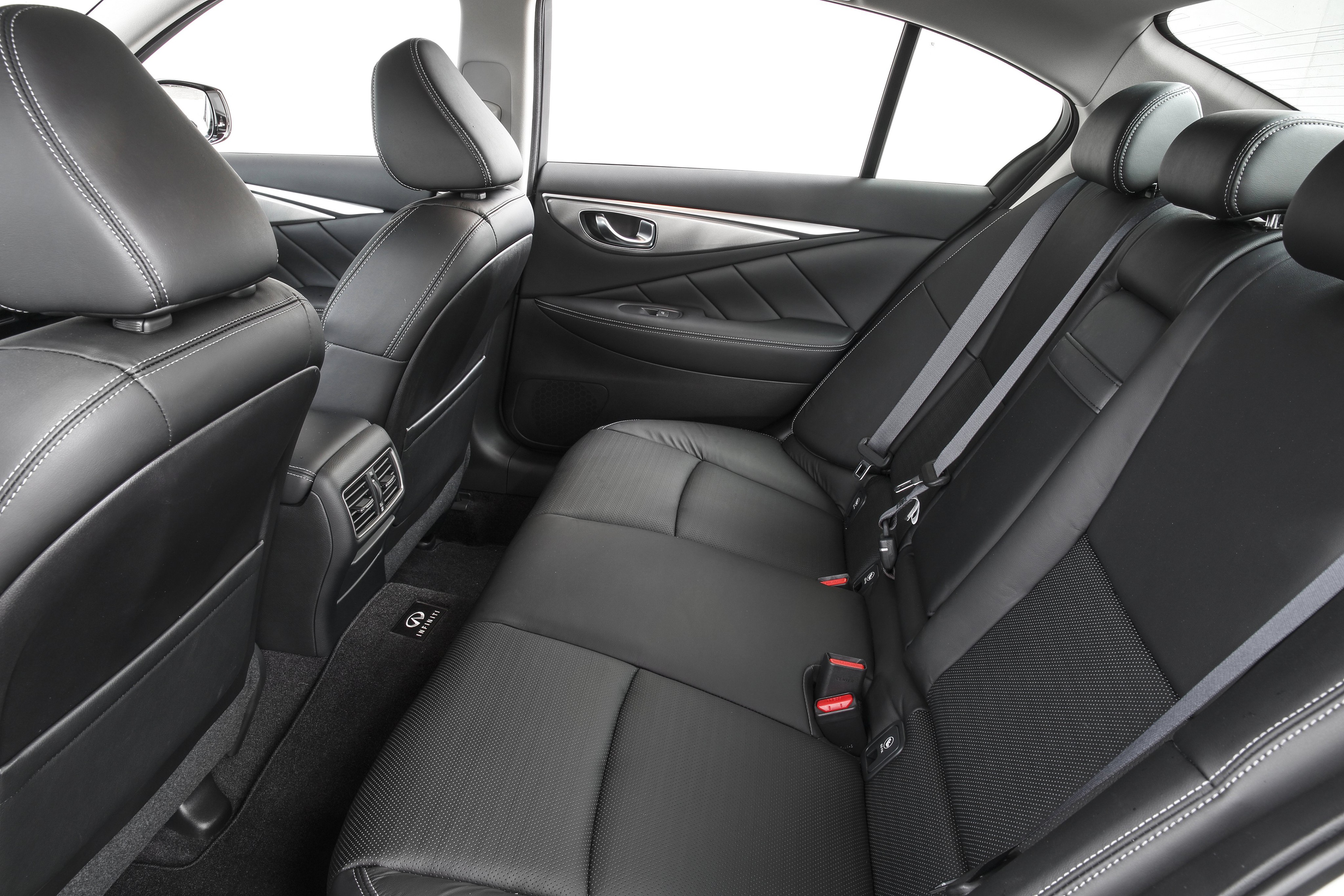 Infiniti Q50 photo 103