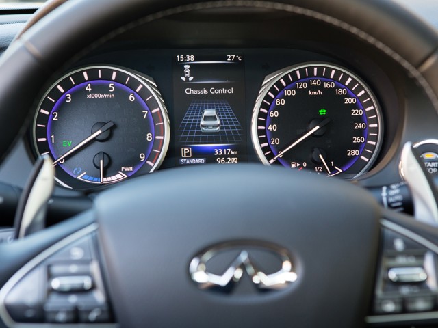 Infiniti Q50 photo 106