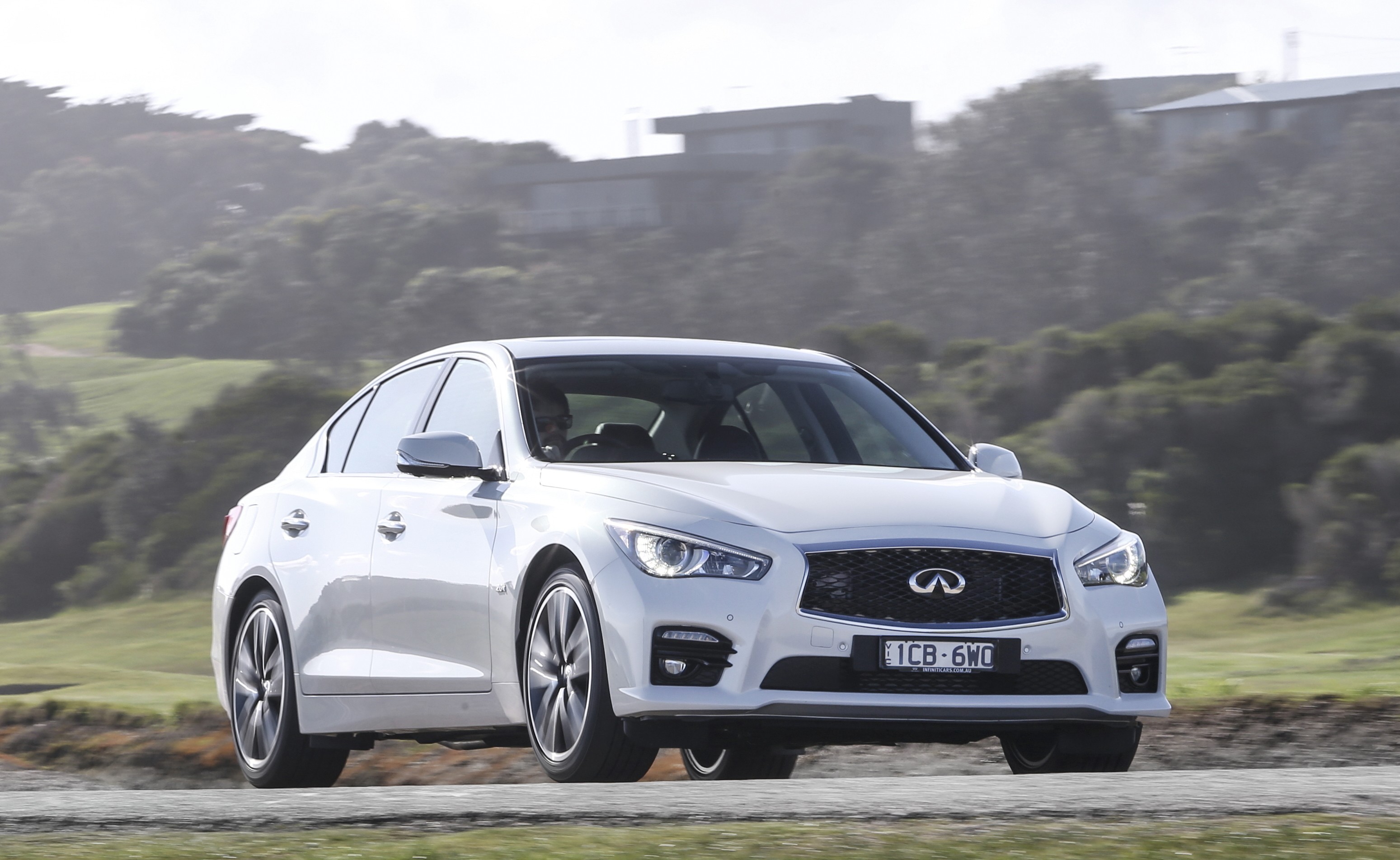 Infiniti Q50 photo 54