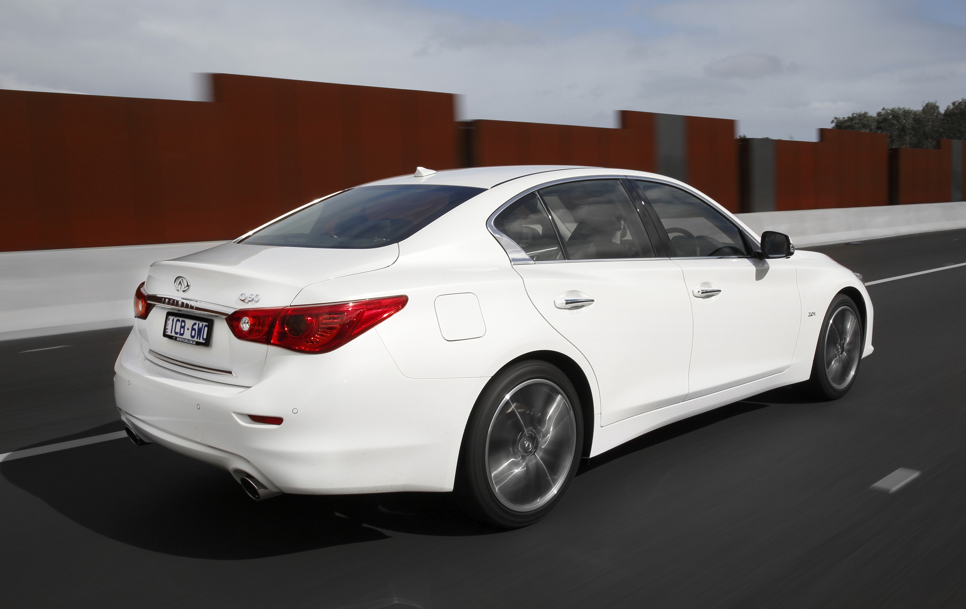Infiniti Q50 photo 62