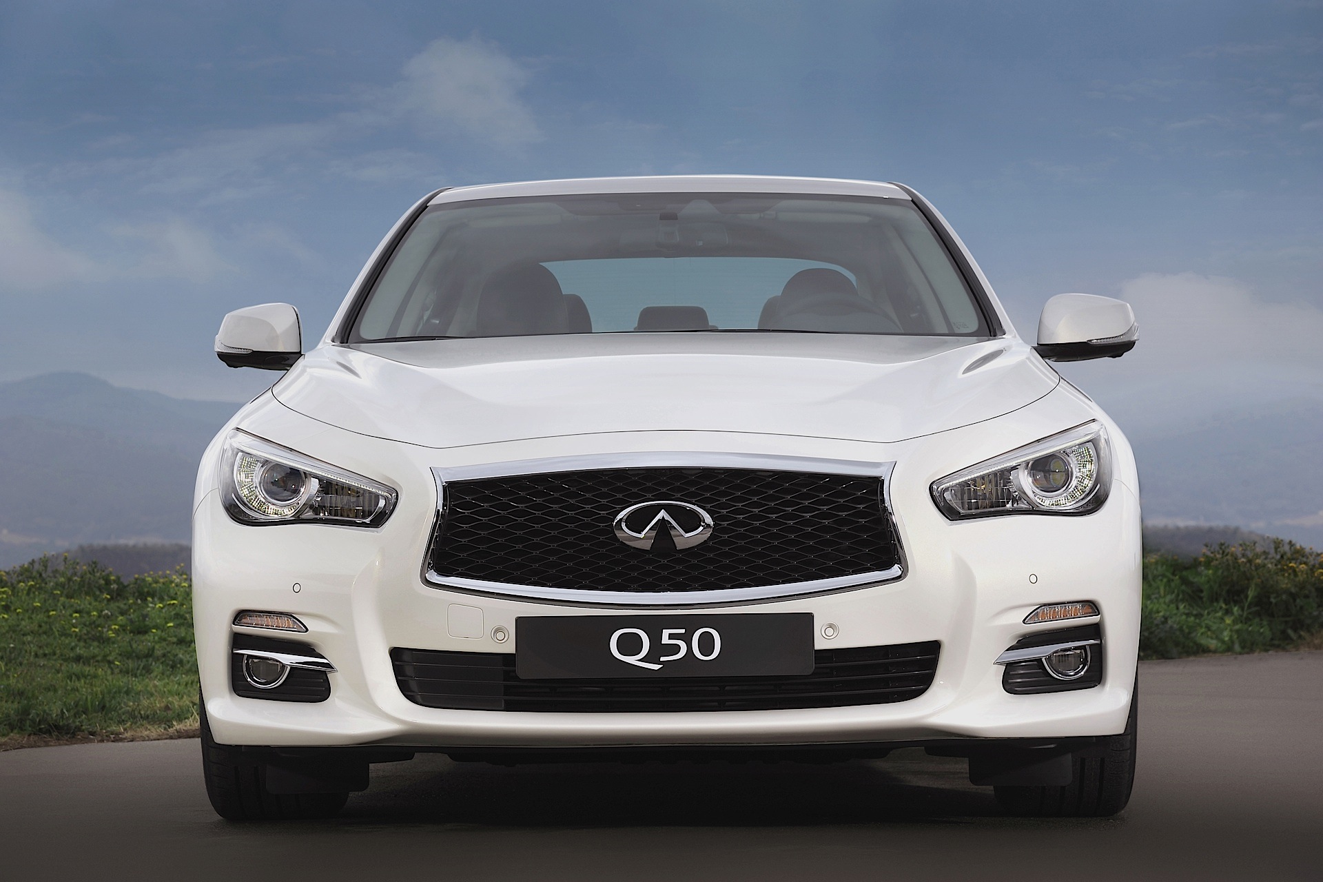 INFINITI Q50