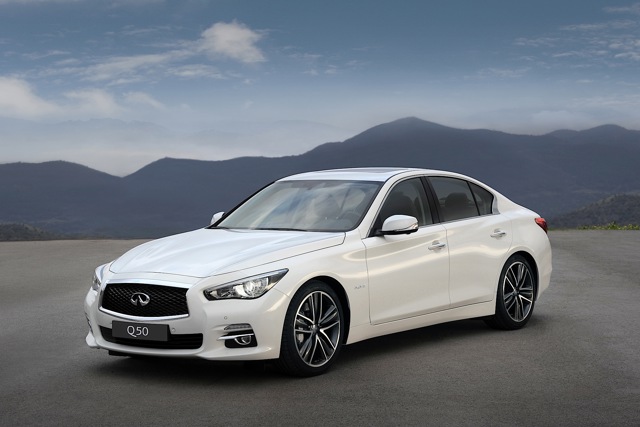 Infiniti Q50 photo 4