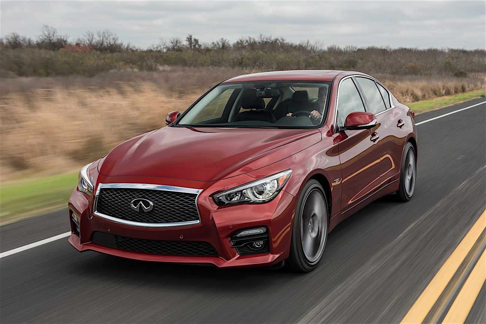 Infiniti Q50 photo 12