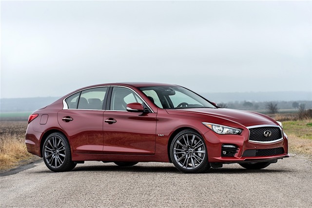 Infiniti Q50 foto 15