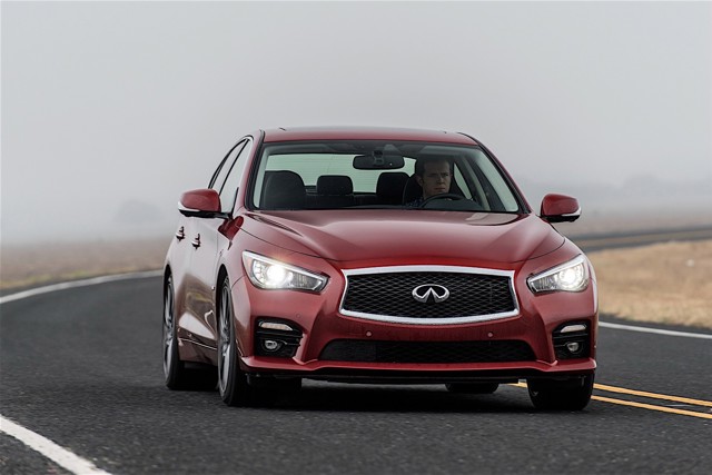 Infiniti Q50 foto 18
