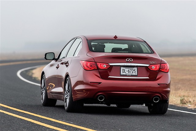 Infiniti Q50 foto 19