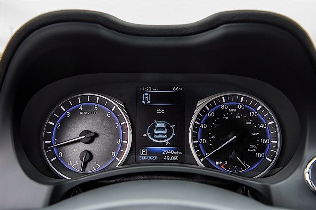 Infiniti Q50 foto 25