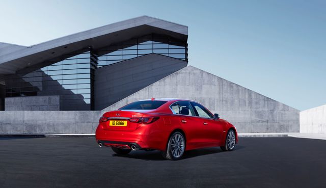 Infiniti Q50 foto 10