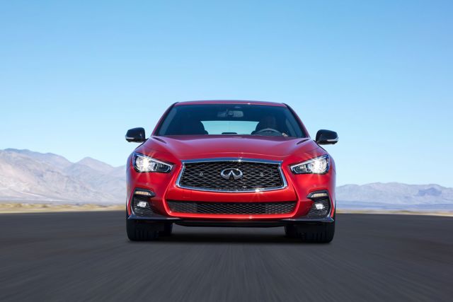 Infiniti Q50 foto 19