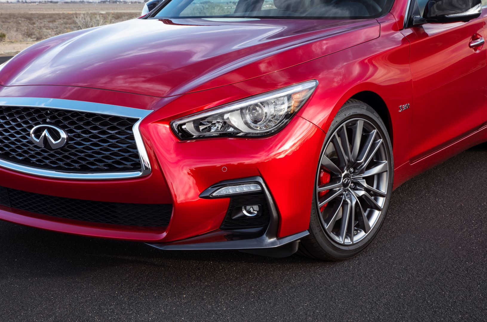 Infiniti Q50 photo 28